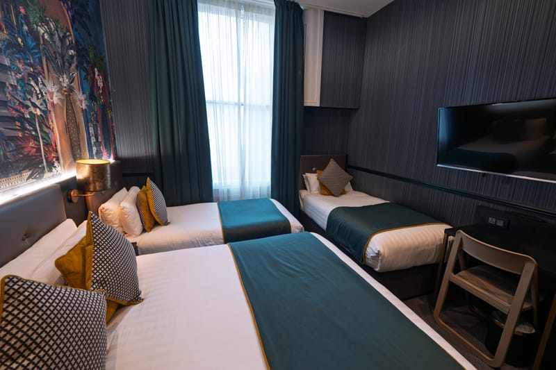 Hyde Park Green Hotel — Quadruple Room