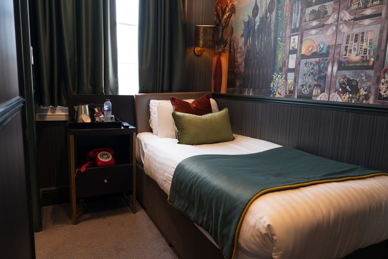 Hyde Park Green Hotel — Single Room